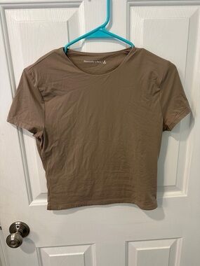 Abercrombie & Fitch Taupe Short Sleeve Tee